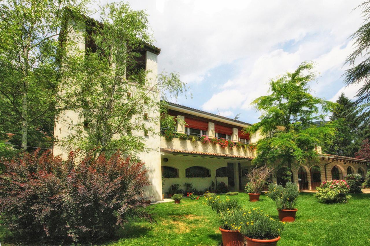 Hotel La Ginestra Acqualagna